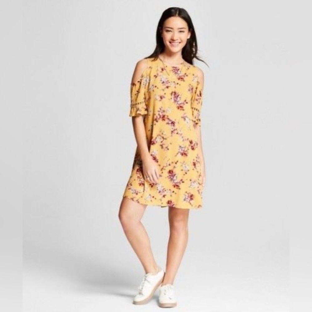 Mustard yellow cold shoulder floral dress size XS